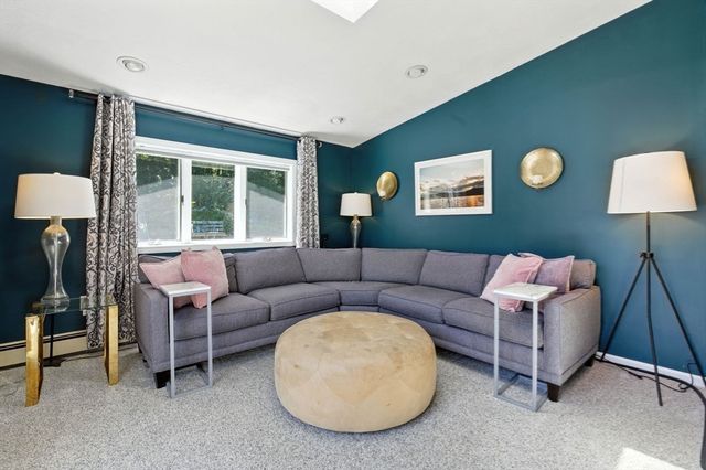9 Fisher Terrace, Woburn, MA 01801