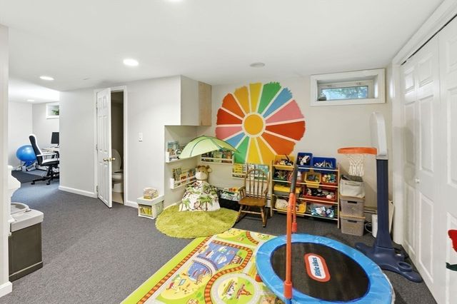 9 Fisher Terrace, Woburn, MA 01801