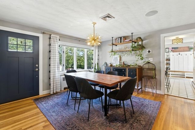 9 Fisher Terrace, Woburn, MA 01801