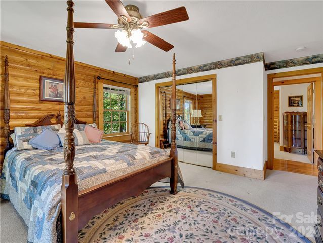 212 Glen Echo Circle, Saluda, NC 28773