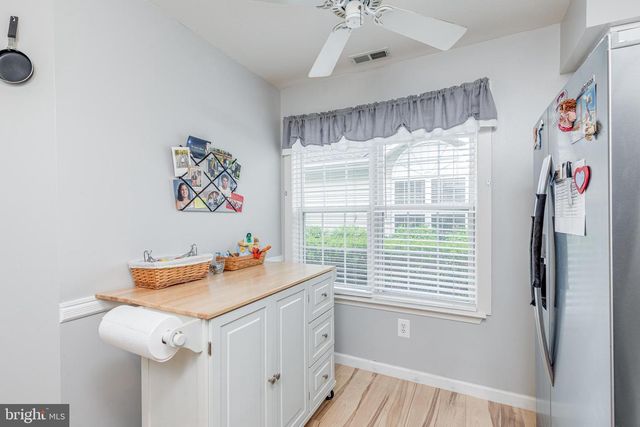 3003 SWEETLEAF TER, Mount Laurel, NJ 08054