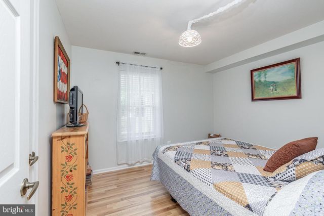 3003 SWEETLEAF TER, Mount Laurel, NJ 08054