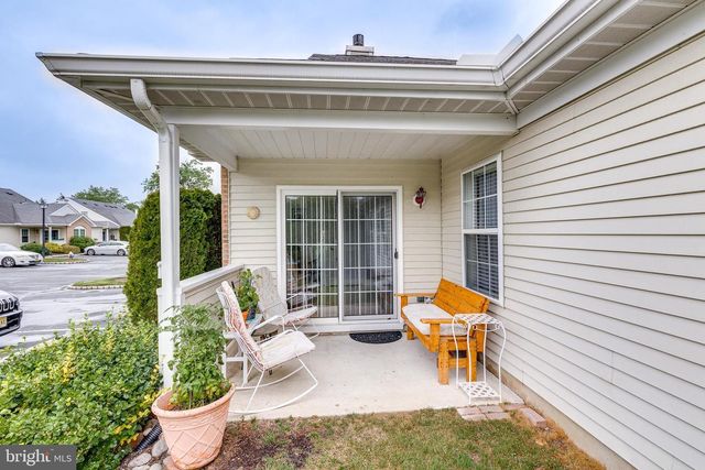 3003 SWEETLEAF TER, Mount Laurel, NJ 08054