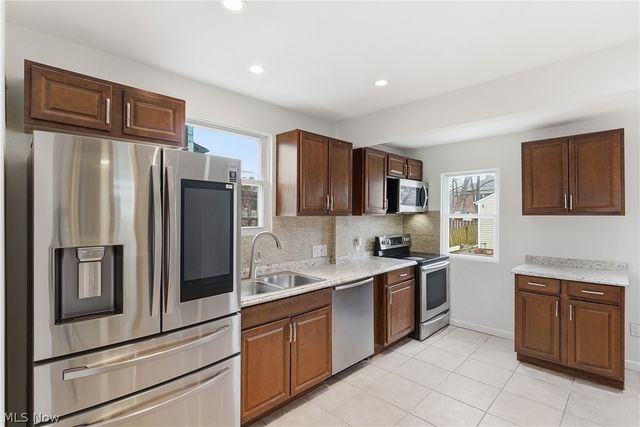 3577 Cedarbrook Road, University Heights, OH 44118