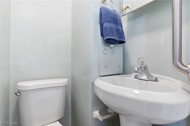 3577 Cedarbrook Road, University Heights, OH 44118