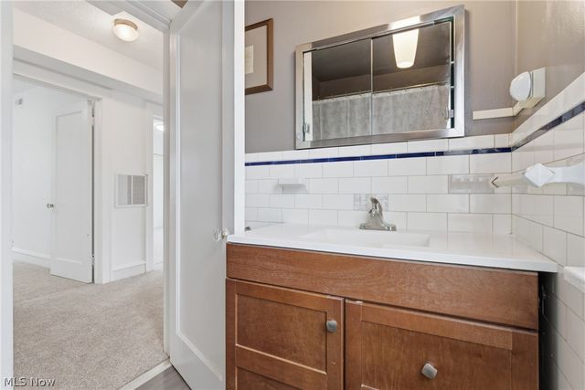 3577 Cedarbrook Road, University Heights, OH 44118