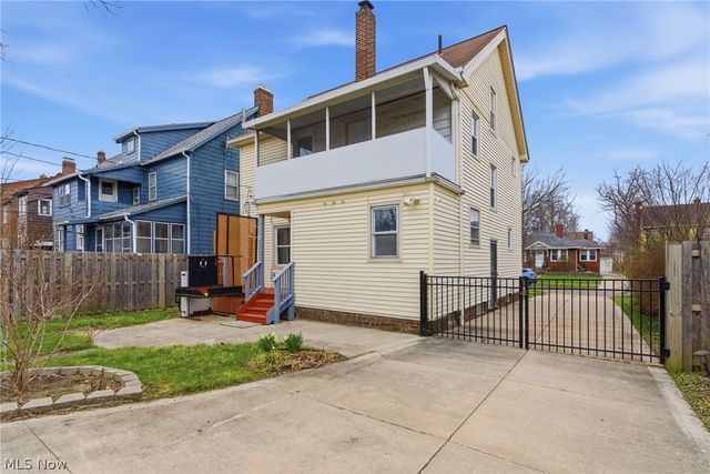 3577 Cedarbrook Road, University Heights, OH 44118