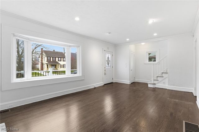 3577 Cedarbrook Road, University Heights, OH 44118