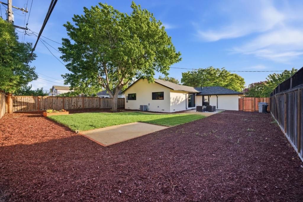 Image 24 of property listing at 5430 Clovercrest Drive, San Jose, CA 95118