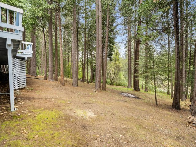 5123 Rainbow Trl, Pollock Pines, CA 95726