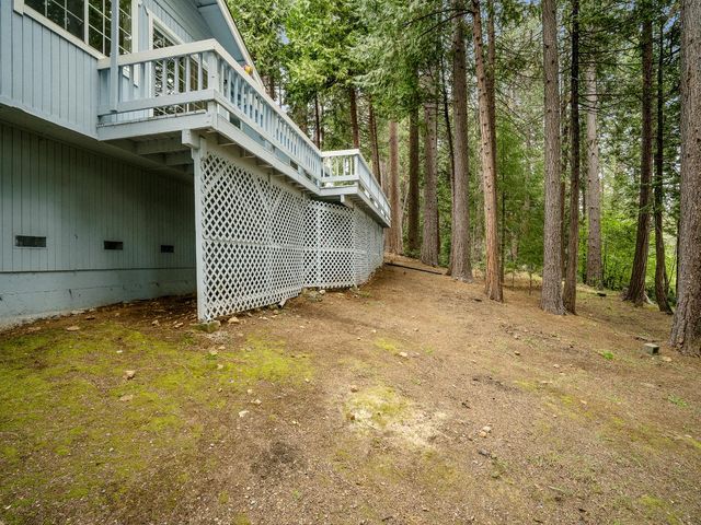 5123 Rainbow Trl, Pollock Pines, CA 95726
