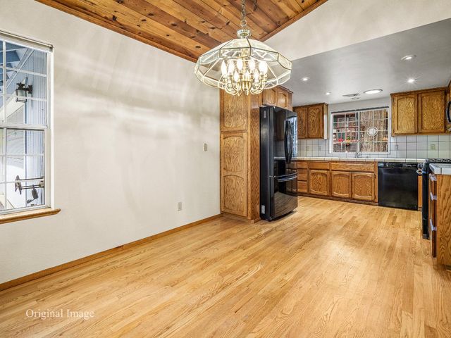 5123 Rainbow Trl, Pollock Pines, CA 95726