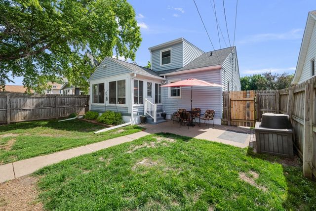 2820 Fair Avenue, Davenport, IA 52803
