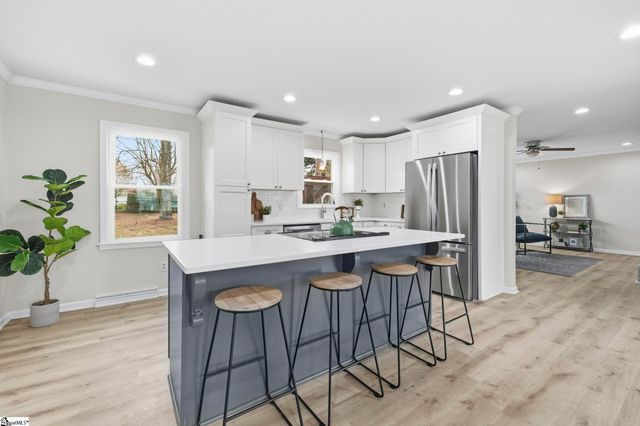 120 Waddell Road, Greenville, SC 29609