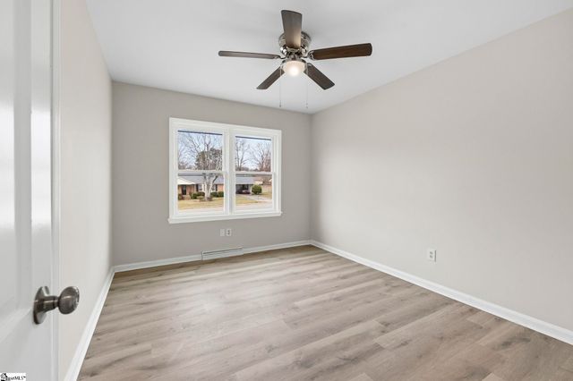 120 Waddell Road, Greenville, SC 29609