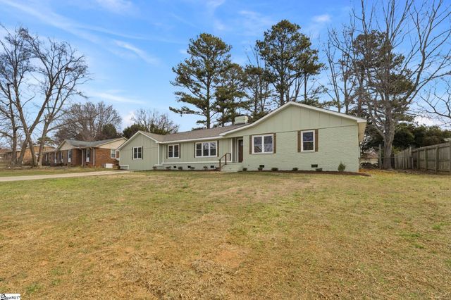 120 Waddell Road, Greenville, SC 29609