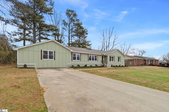 120 Waddell Road, Greenville, SC 29609