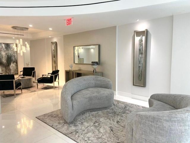 3546 S Ocean Boulevard 305, South Palm Beach, FL 33480