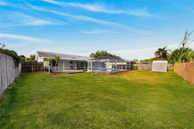 214 SE DUVAL AVENUE, Port St Lucie, FL 34983