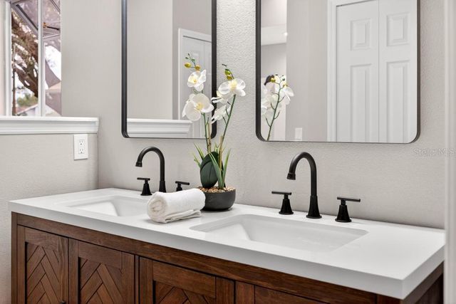 201 STERLING ROSE COURT, Apopka, FL 32703