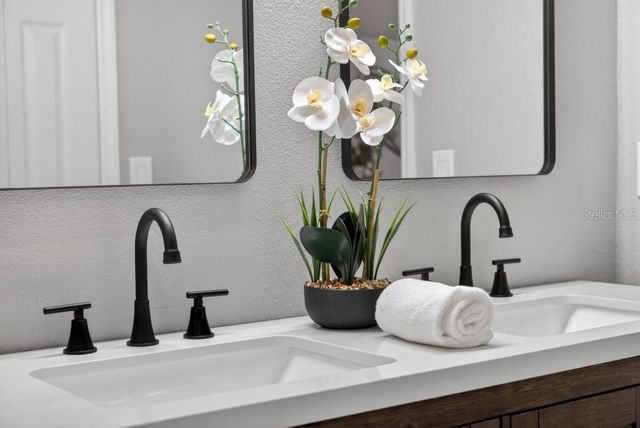 201 STERLING ROSE COURT, Apopka, FL 32703