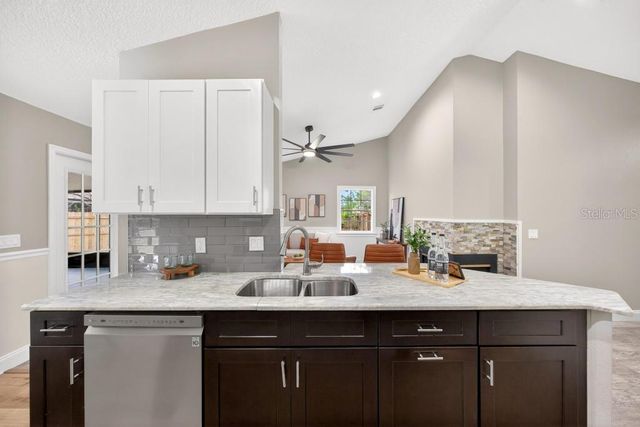 201 STERLING ROSE COURT, Apopka, FL 32703