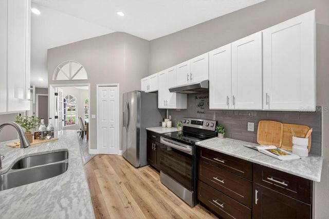 201 STERLING ROSE COURT, Apopka, FL 32703