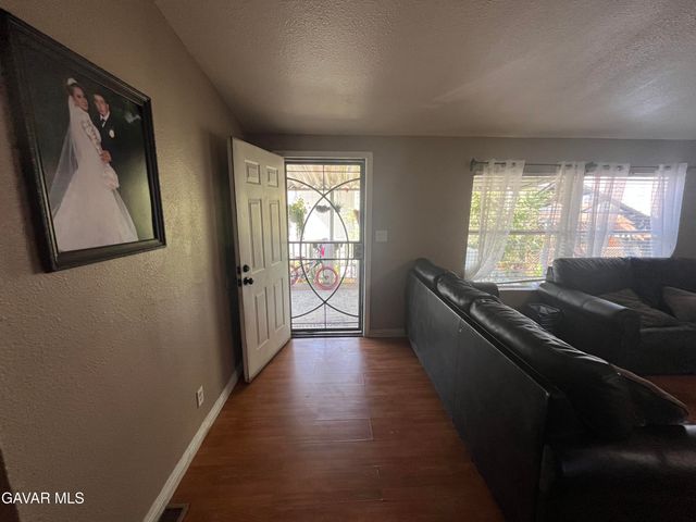 45645 E 25th St 102, Lancaster, CA 93535