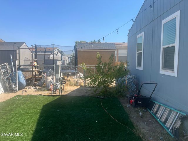 45645 E 25th St 102, Lancaster, CA 93535