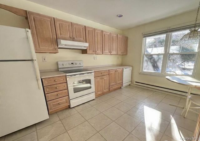 432A Falmouth Court 432A, Ridge, NY 11961