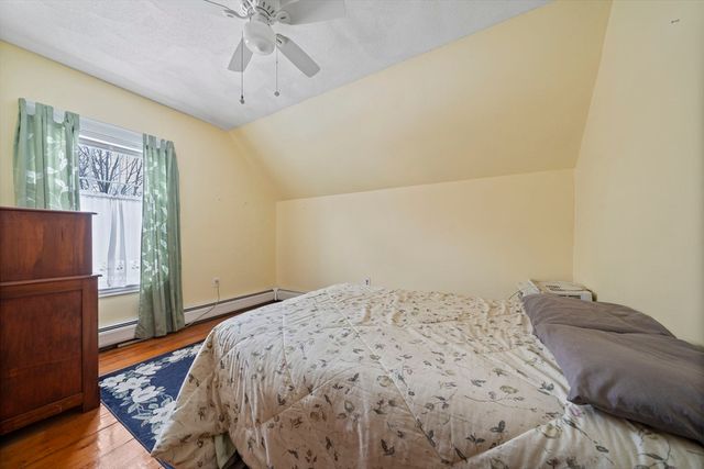 12 Nelson St, Quincy, MA 02169