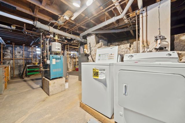 12 Nelson St, Quincy, MA 02169