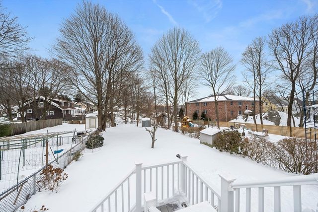 12 Nelson St, Quincy, MA 02169