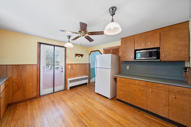 12 Nelson St, Quincy, MA 02169