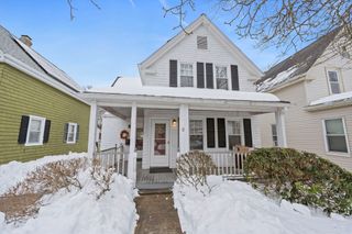 12 Nelson St, Quincy, MA 02169