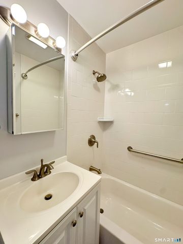 1 Walter Avenue 25, Norwalk, CT 06851