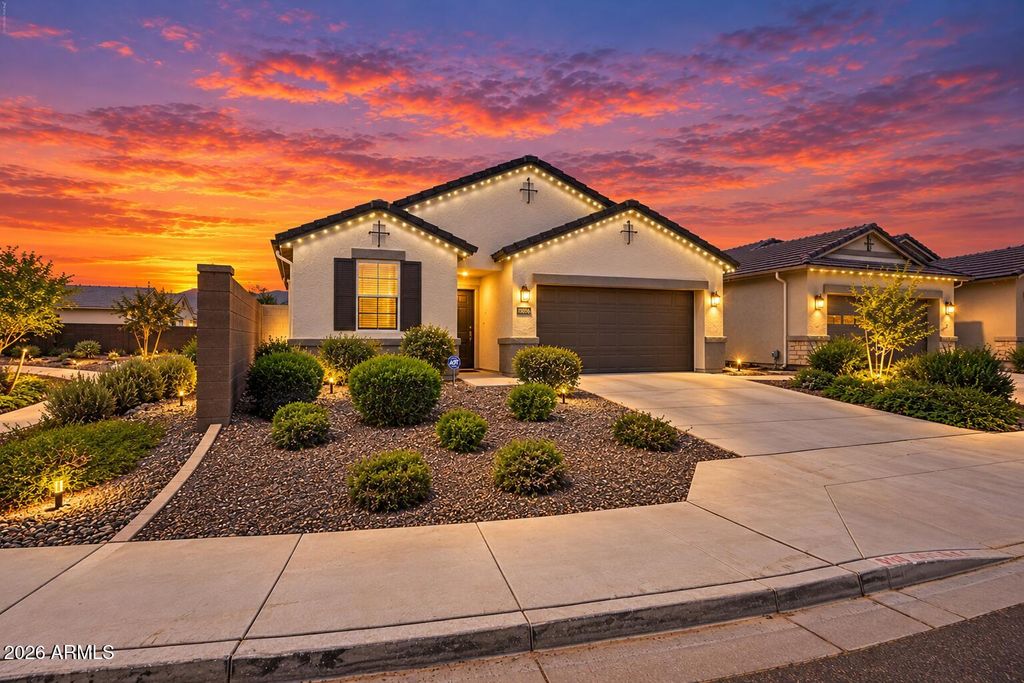 10056 S SAGUARO Drive, Apache Junction, AZ 85120 — photo 2
