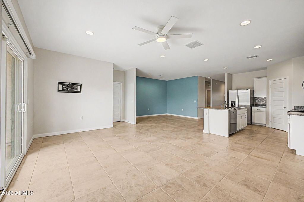 10056 S SAGUARO Drive, Apache Junction, AZ 85120 — photo 5
