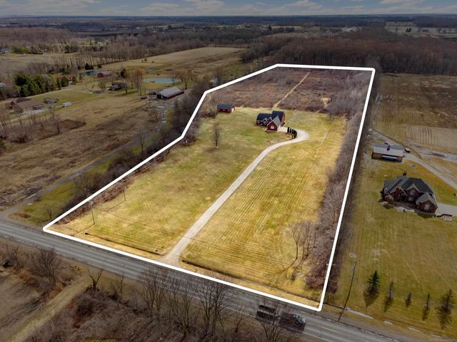 27070 32 Mile Road, Lenox, MI 48050