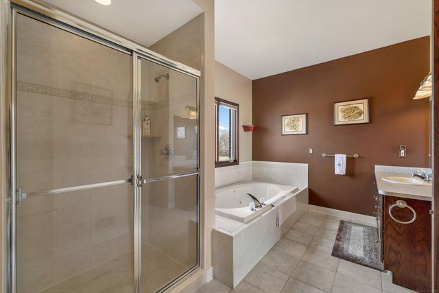 27070 32 Mile Road, Lenox, MI 48050