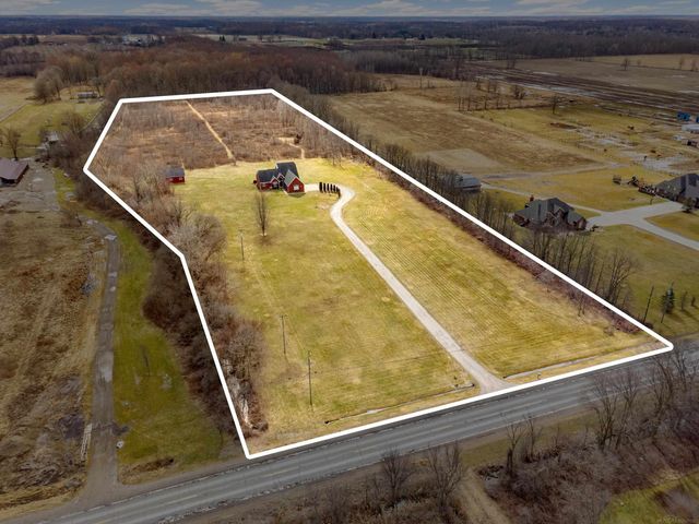 27070 32 Mile Road, Lenox, MI 48050