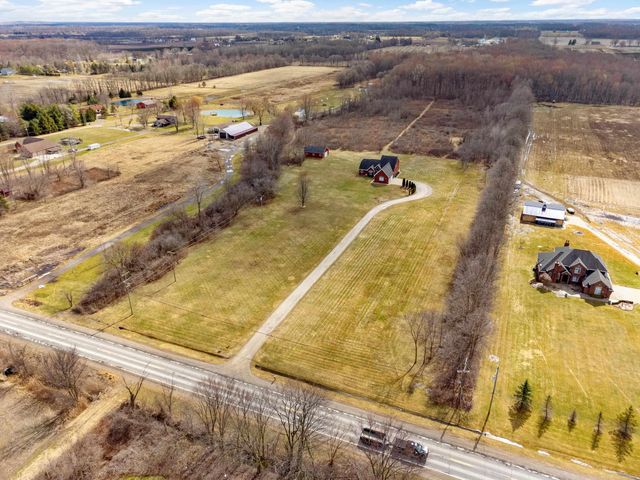 27070 32 Mile Road, Lenox, MI 48050