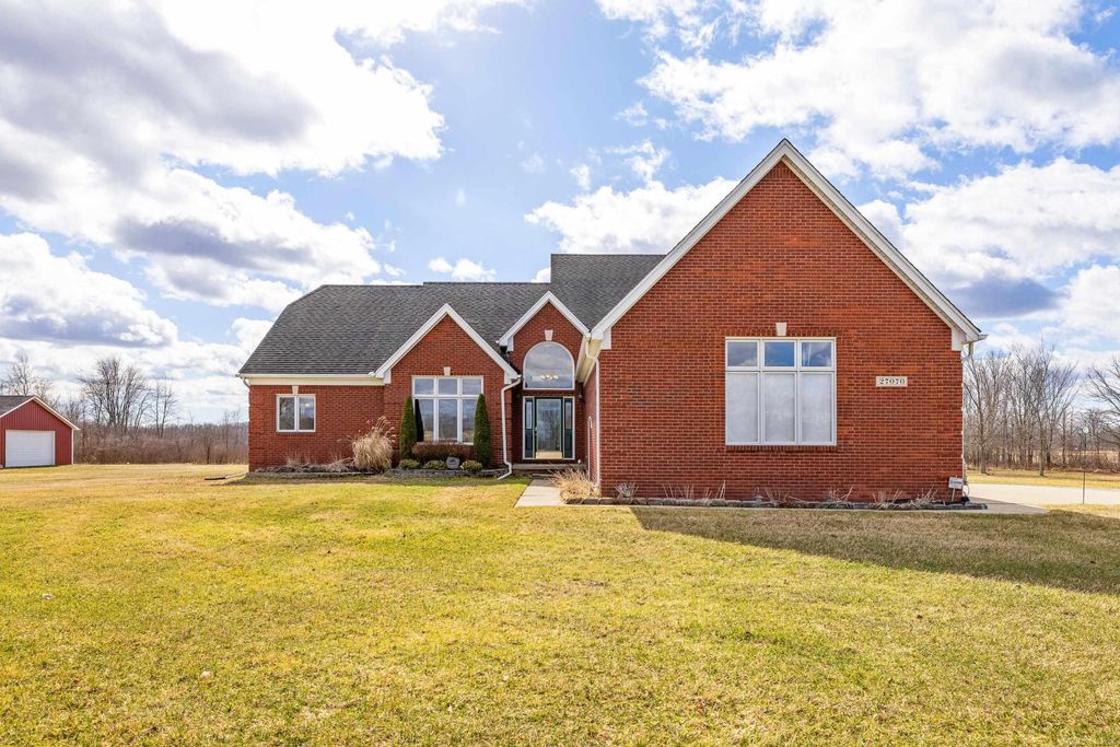 27070 32 Mile Road, Lenox, MI 48050