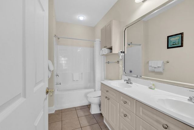 4817 Magnolia Lake Dr Apt 303, Myrtle Beach, SC 29577