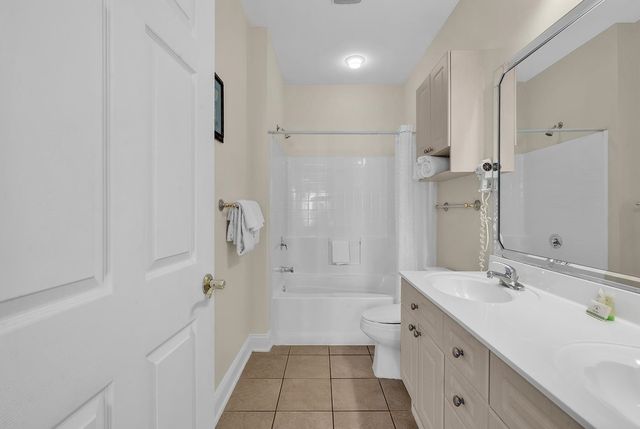 4817 Magnolia Lake Dr Apt 303, Myrtle Beach, SC 29577