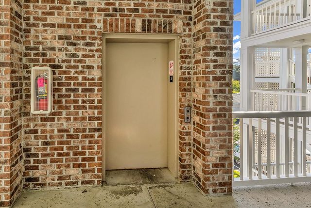 4817 Magnolia Lake Dr Apt 303, Myrtle Beach, SC 29577