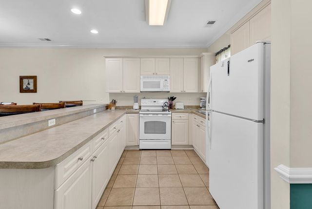 4817 Magnolia Lake Dr Apt 303, Myrtle Beach, SC 29577