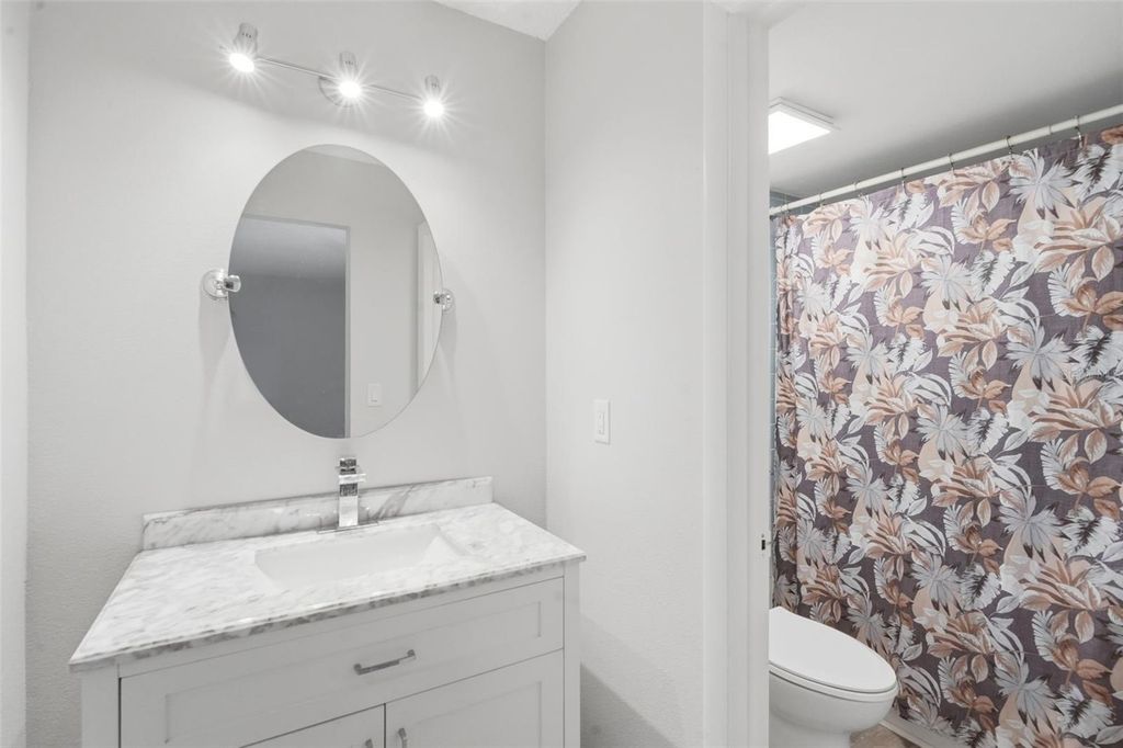 Image 16 of property listing at 100 E KENTUCKY AVENUE H106, Deland, FL 32724