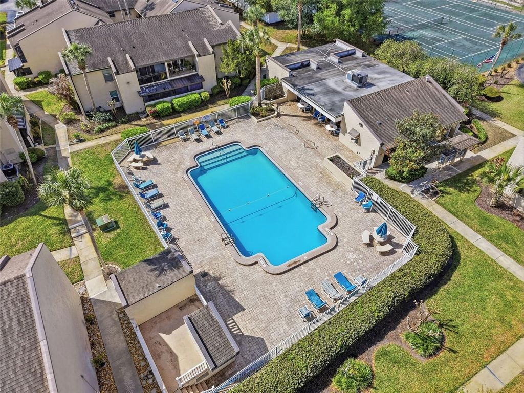 Image 37 of property listing at 100 E KENTUCKY AVENUE H106, Deland, FL 32724