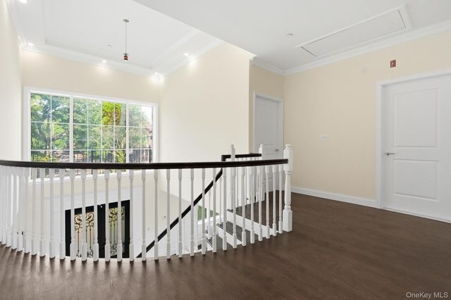 19412 Dunton Avenue, Holliswood, NY 11423